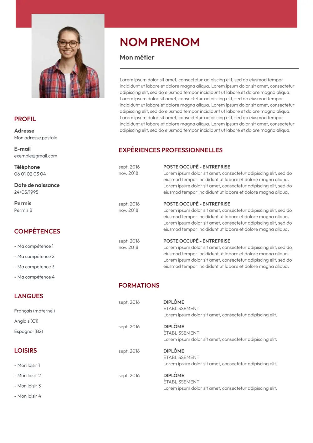CV rouge d'une étudiante